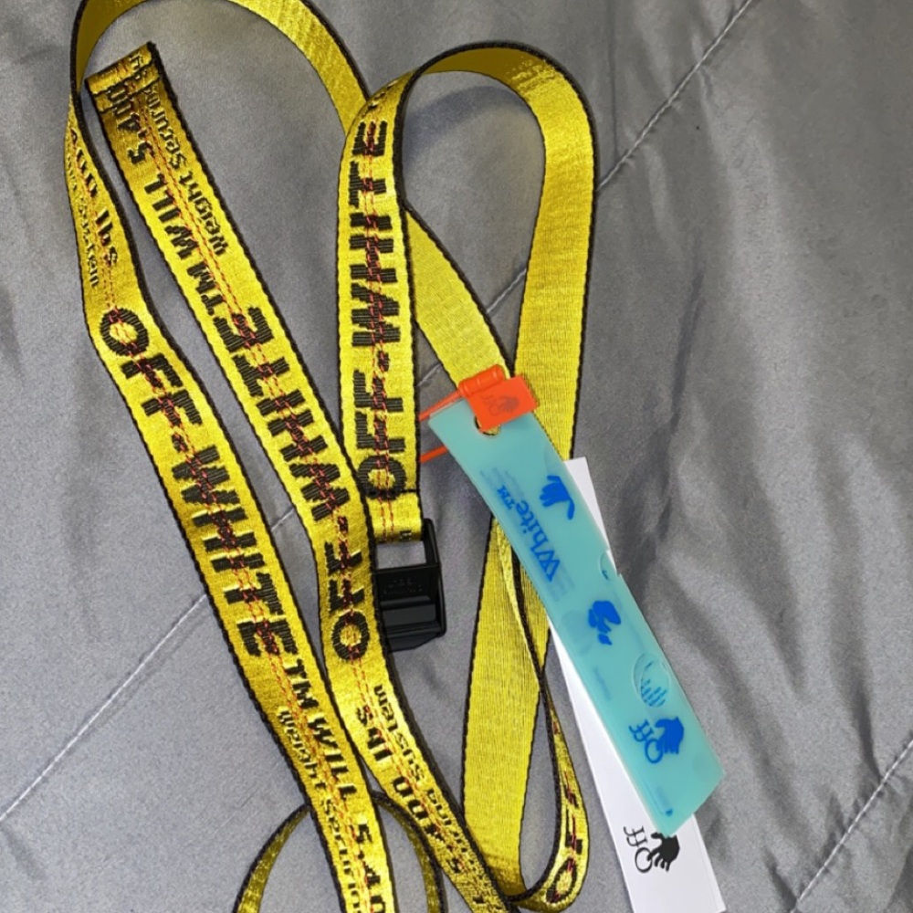 Off-White industrial belt